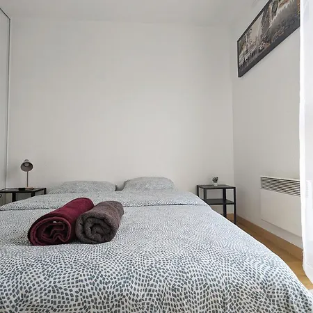 Le Clairvaux - Proche Centre Avec 1 Place En Parking Souterrain * Digione