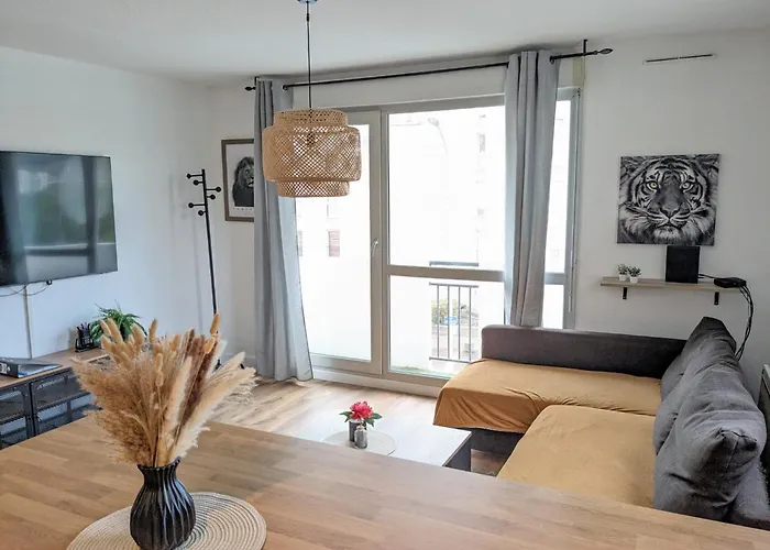 Le Clairvaux - Proche Centre Avec 1 Place En Parking Souterrain *